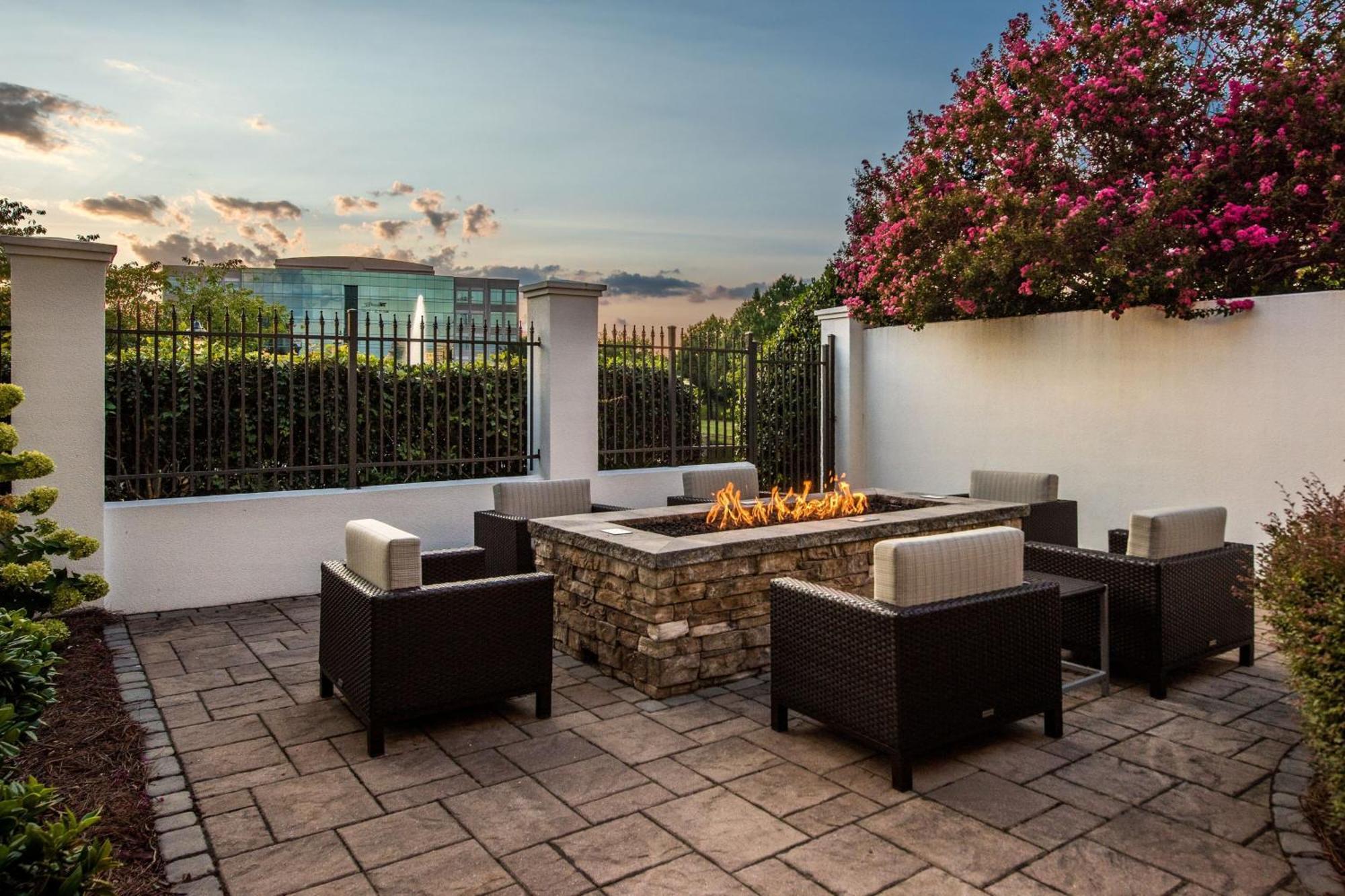 Courtyard By Marriott Charlotte Ballantyne Exterior foto