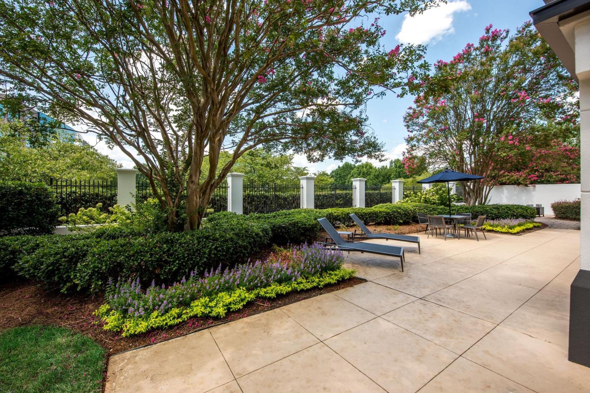 Courtyard By Marriott Charlotte Ballantyne Exterior foto