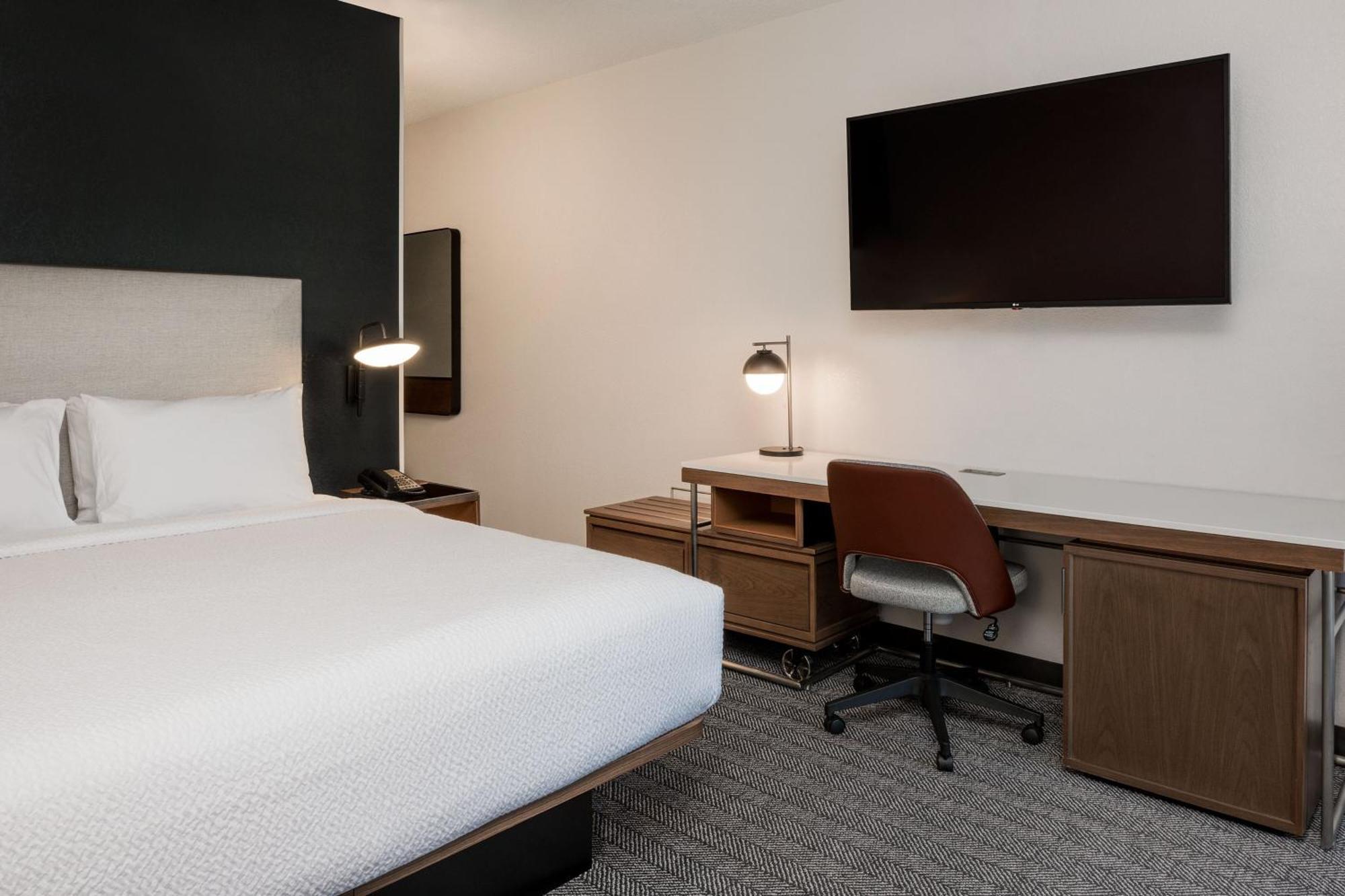 Courtyard By Marriott Charlotte Ballantyne Exterior foto