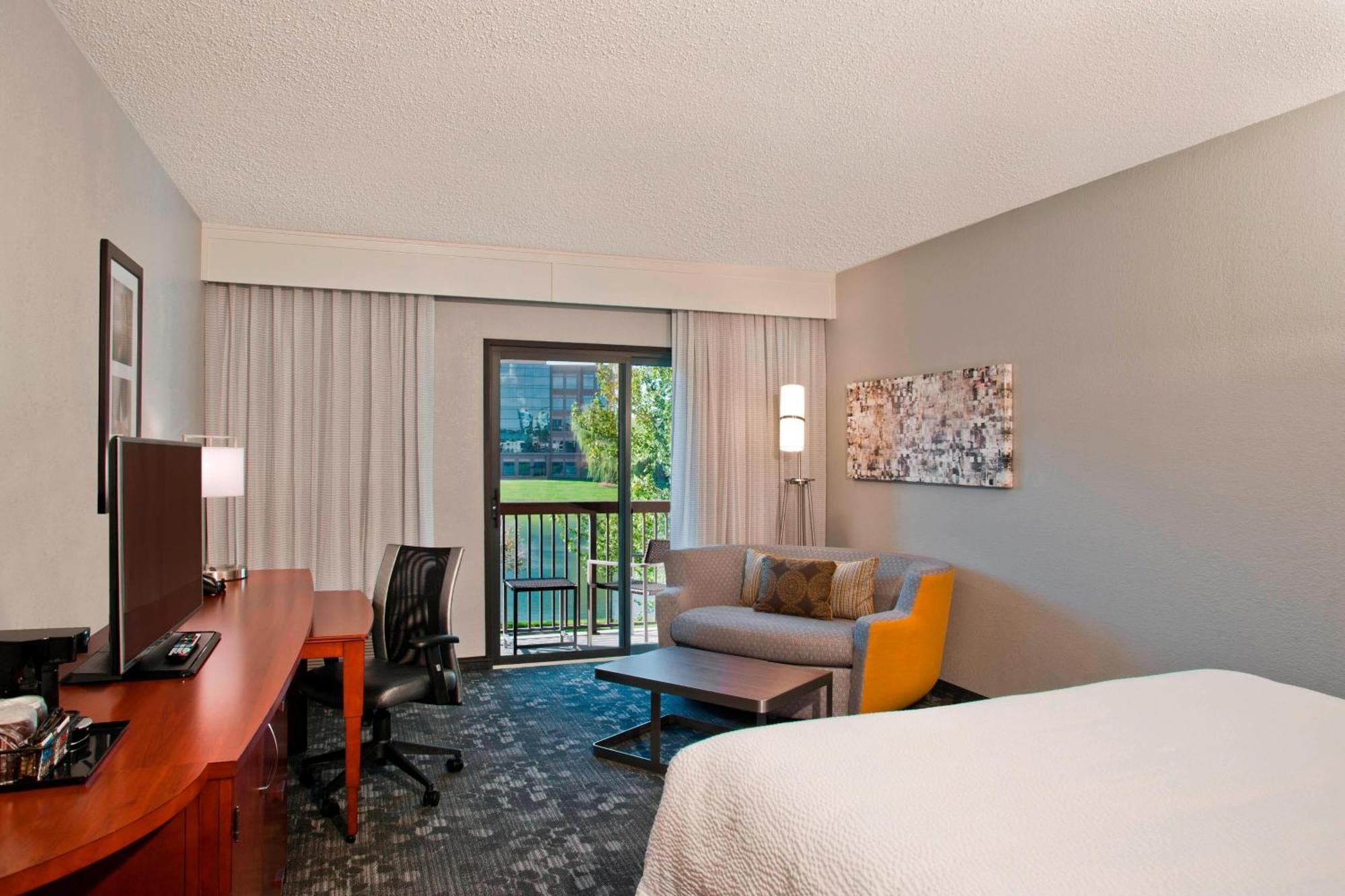 Courtyard By Marriott Charlotte Ballantyne Exterior foto